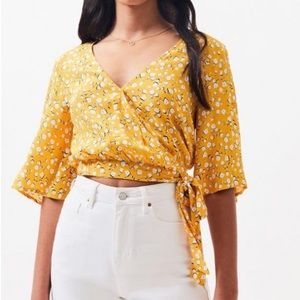 MinkPink Summer Daisy Crop